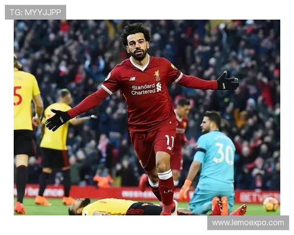 马丁内斯的传奇旅程：从默默无闻到世界瞩目的足球明星之路